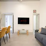 Elegantis Trastevere Modern Apartment - Comfort In Rome Most Charming District