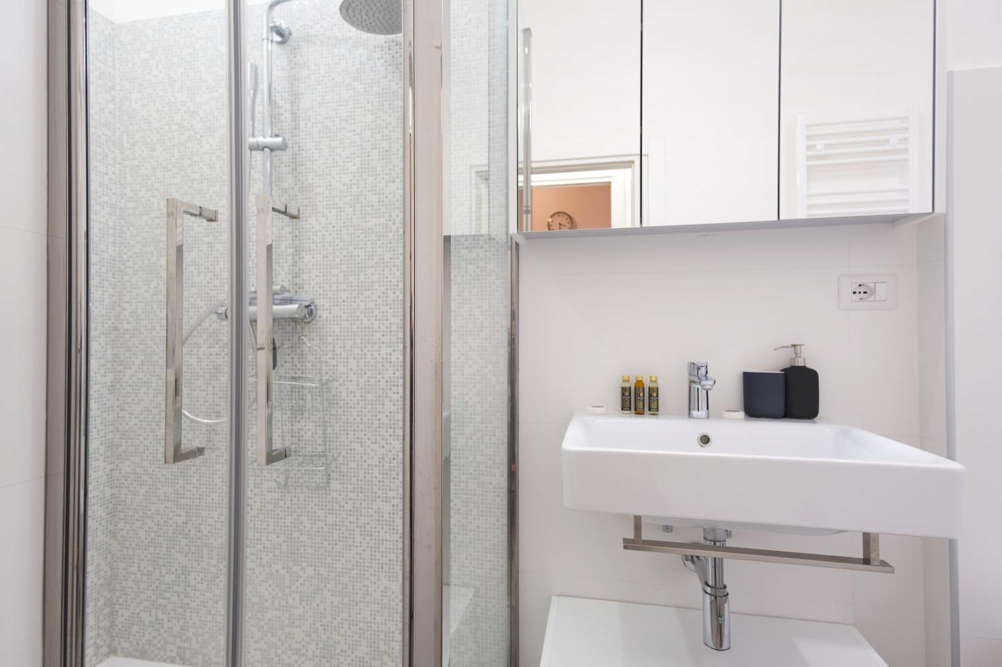 Elegantis Trastevere Modern - Comfort In Charming District *