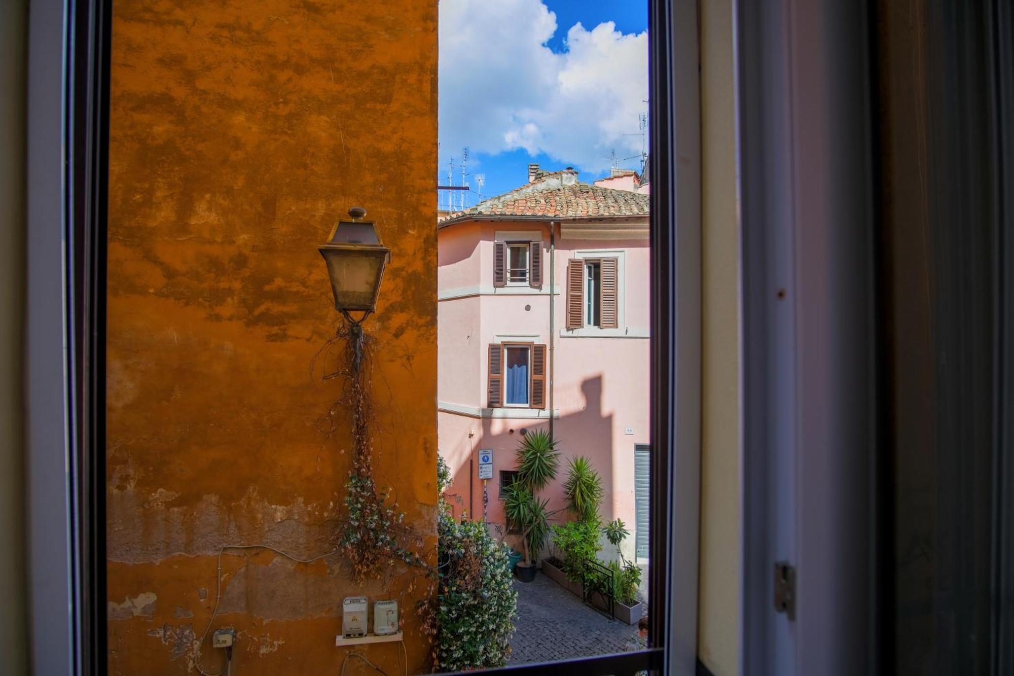 Elegantis Trastevere Modern - Comfort In Charming District Rome